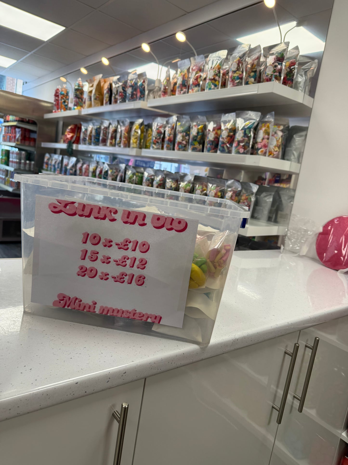 Mini mystery pic n mix